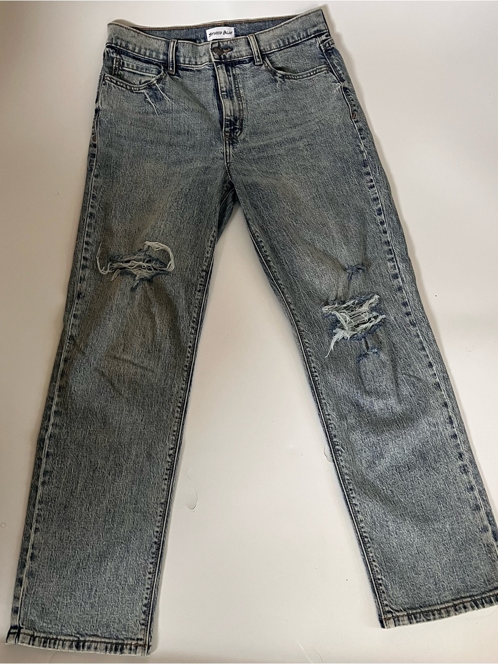 Studio Women's‎ Straight-Leg Distressed Jeans in Washed Grey